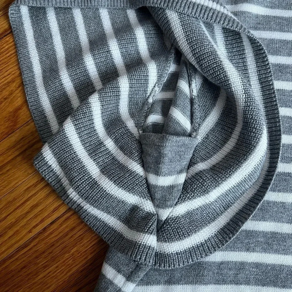 Lightweight knit top - Picture 5 of 5